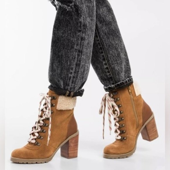 Crevo Joan Boots Suede Leather Faux Fur Heel Booties Tan Size 9 NEW - Picture 1 of 7